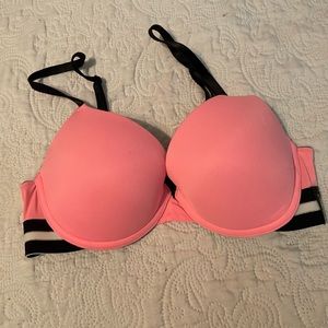 Pink by vs